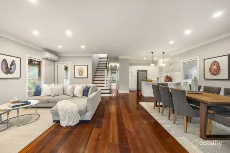 Property photo of 20 Parkway Place Kenmore QLD 4069