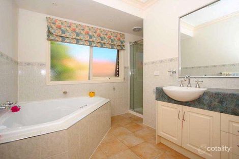 Property photo of 1 Tarawera Road Doreen VIC 3754