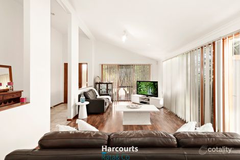 Property photo of 10 Woods Place Roxburgh Park VIC 3064