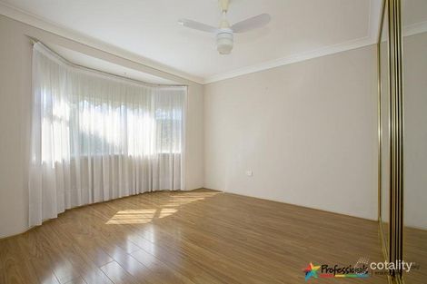 Property photo of 3 Coolong Crescent St Clair NSW 2759