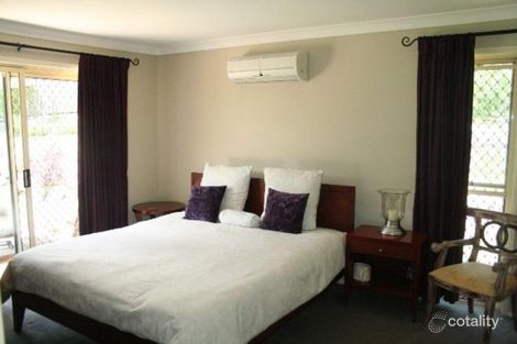 Property photo of 11 Kauri Place Seventeen Mile Rocks QLD 4073