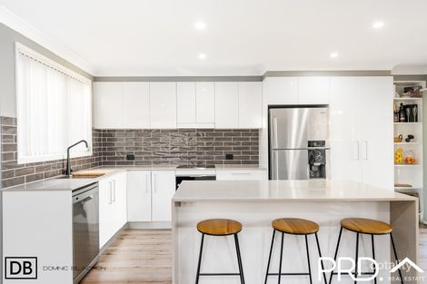 Property photo of 20 Clarendon Court Wattle Grove NSW 2173