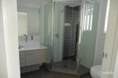 Property photo of 5 Nightshade Crescent Pimpama QLD 4209