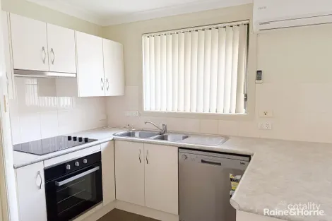 Property photo of 2/76 Brigantine Street Rutherford NSW 2320