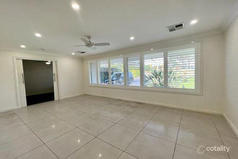 9 Hillview Ave, South Penrith, NSW 2750