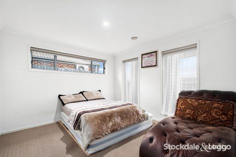 Property photo of 31 Mountain Grey Circuit Morwell VIC 3840