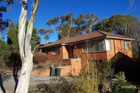 8 Roseworthy Cres, Farrer, ACT 2607