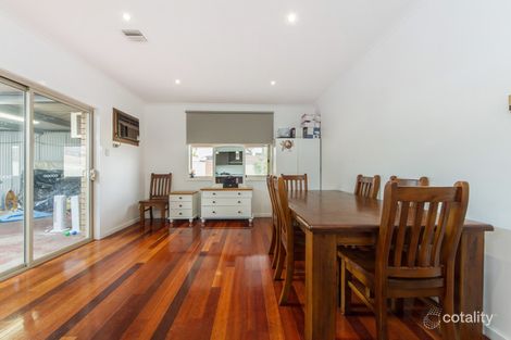 Property photo of 27 Frost Drive Delahey VIC 3037