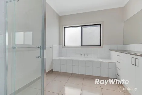 Property photo of 5 Star Court Kyabram VIC 3620