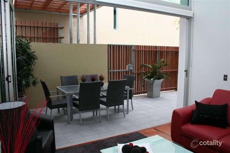 Property photo of 15/20 Newstead Terrace Newstead QLD 4006