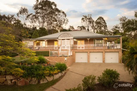 Property photo of 11 Pellatt Close Kenmore Hills QLD 4069