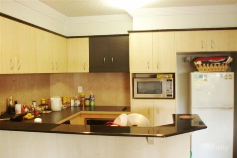 Property photo of 202/99 Gregory Terrace Spring Hill QLD 4000