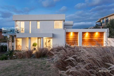 17 Stanley Cres, Mount Martha, VIC 3934