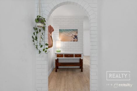 Property photo of 640B North Beach Road Gwelup WA 6018