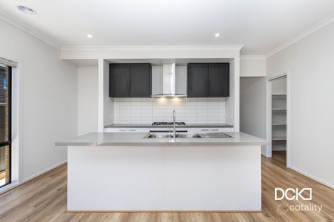 Property photo of 37 Anaheim Avenue Huntly VIC 3551