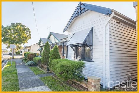 10 Cleary St, Hamilton, NSW 2303