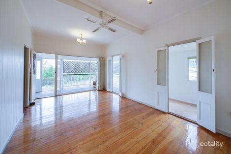 37 Pine Mountain Rd, North Ipswich, QLD 4305