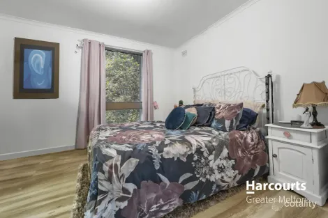 Property photo of 81 Centenary Avenue Melton VIC 3337
