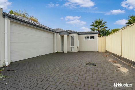 Property photo of 28 Lyrebird Way Thornlie WA 6108