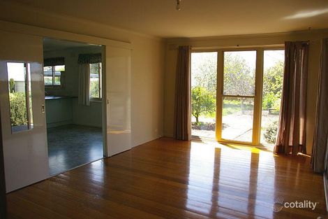 Property photo of 27 Racecourse Road Riddells Creek VIC 3431