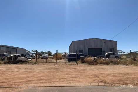 75 Duff St, Merredin, WA 6415