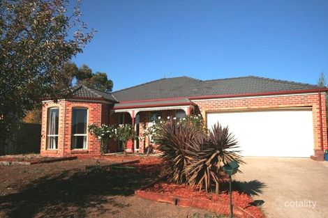 13 James Ct, Kyneton, VIC 3444