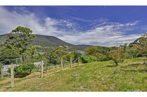 Property photo of 48 Old Jetty Road Eaglehawk Neck TAS 7179