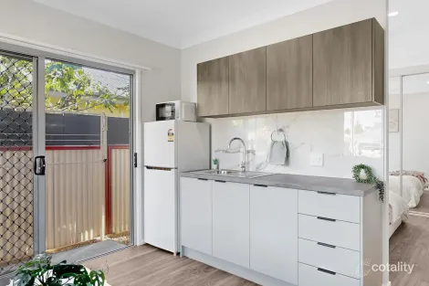 33 Berrimilla St, Manly West, QLD 4179
