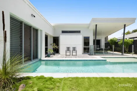Property photo of 4 Trinidad Street Parrearra QLD 4575