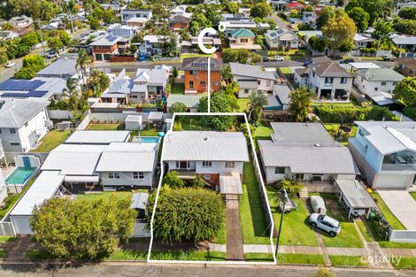 Property photo of 6 Saltash Street Labrador QLD 4215
