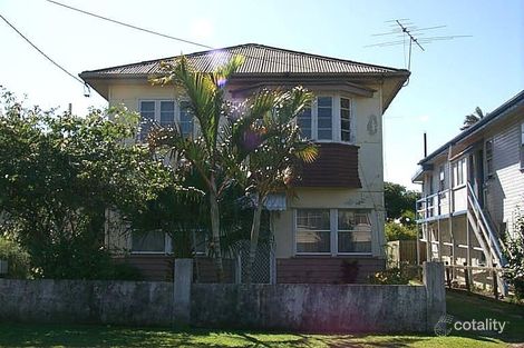 4 Donkin St, Scarborough, QLD 4020