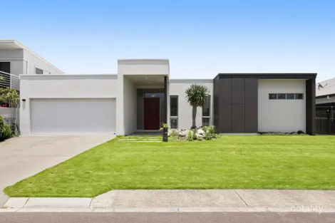 Property photo of 4 Trinidad Street Parrearra QLD 4575