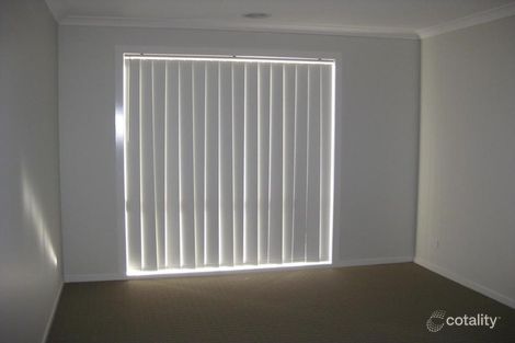 Property photo of 2 Red Fox Boulevard Brookfield VIC 3338