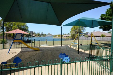 2/73 Kangaroo Ave, Coombabah, QLD 4216