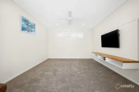 Property photo of 4 Trinidad Street Parrearra QLD 4575
