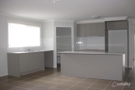 Property photo of 7 Raven Street Brookfield VIC 3338