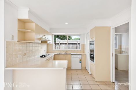 Property photo of 4 Daphne Way Cranbourne North VIC 3977