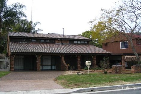 3 Valentine Cres, Valentine, NSW 2280