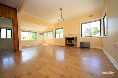 Property photo of 5 Moodie Place West Bathurst NSW 2795