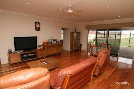 Property photo of 46 Killarney Drive Melton VIC 3337