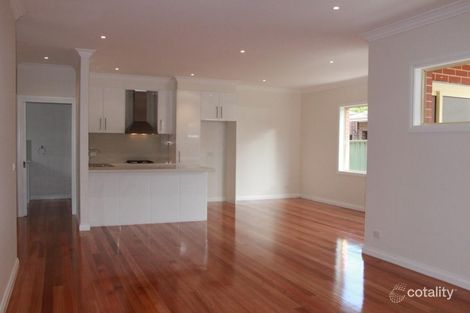 2/9 Storey Rd, Reservoir, VIC 3073