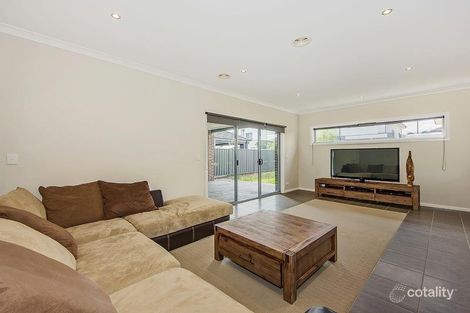 Property photo of 6 Damaine Circuit Caroline Springs VIC 3023