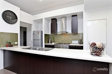 Property photo of 51 Eagleridge Promenade Tarneit VIC 3029