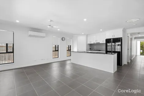 Property photo of 40 Verde Circuit Caloundra West QLD 4551