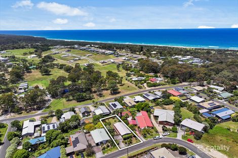 17 Ozone Cres, Lakes Entrance, VIC 3909