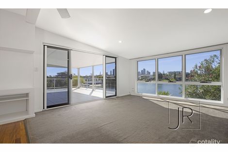 Property photo of 14 Crest View Key Broadbeach Waters QLD 4218