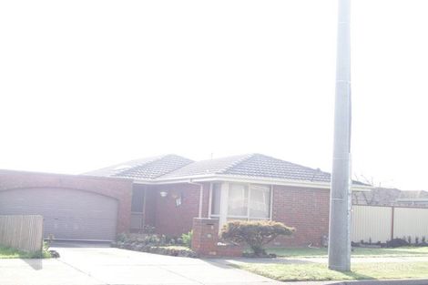 3 Cairns Rd, Hampton Park, VIC 3976