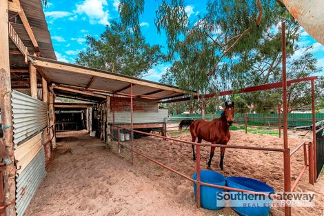 Property photo of 2 George Beacham Way Pinjarra WA 6208