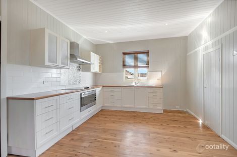 Property photo of 10 Dodd Street Newtown QLD 4350