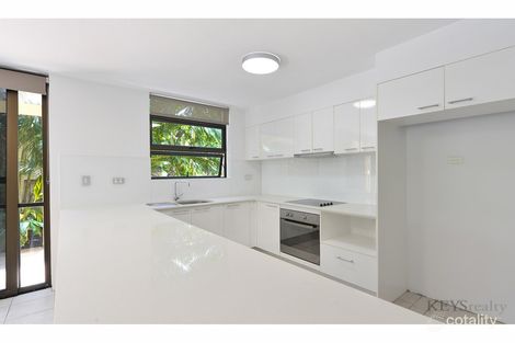 Property photo of 1/28-32 Woodroffe Avenue Main Beach QLD 4217